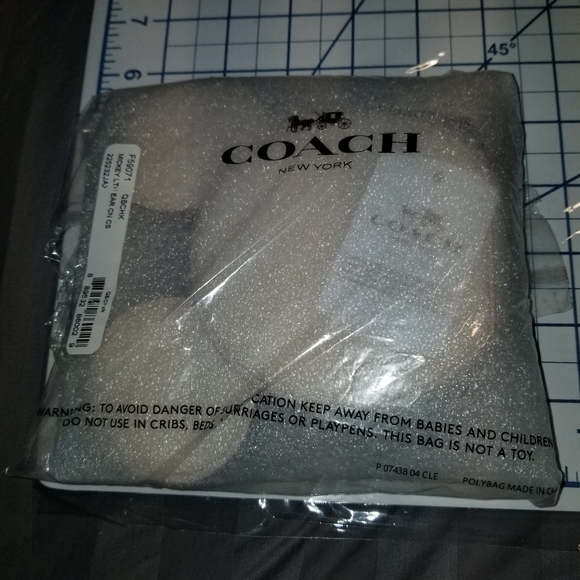 Coach "LE" Mickey Mouse Coin Case - Picture 12 of 14